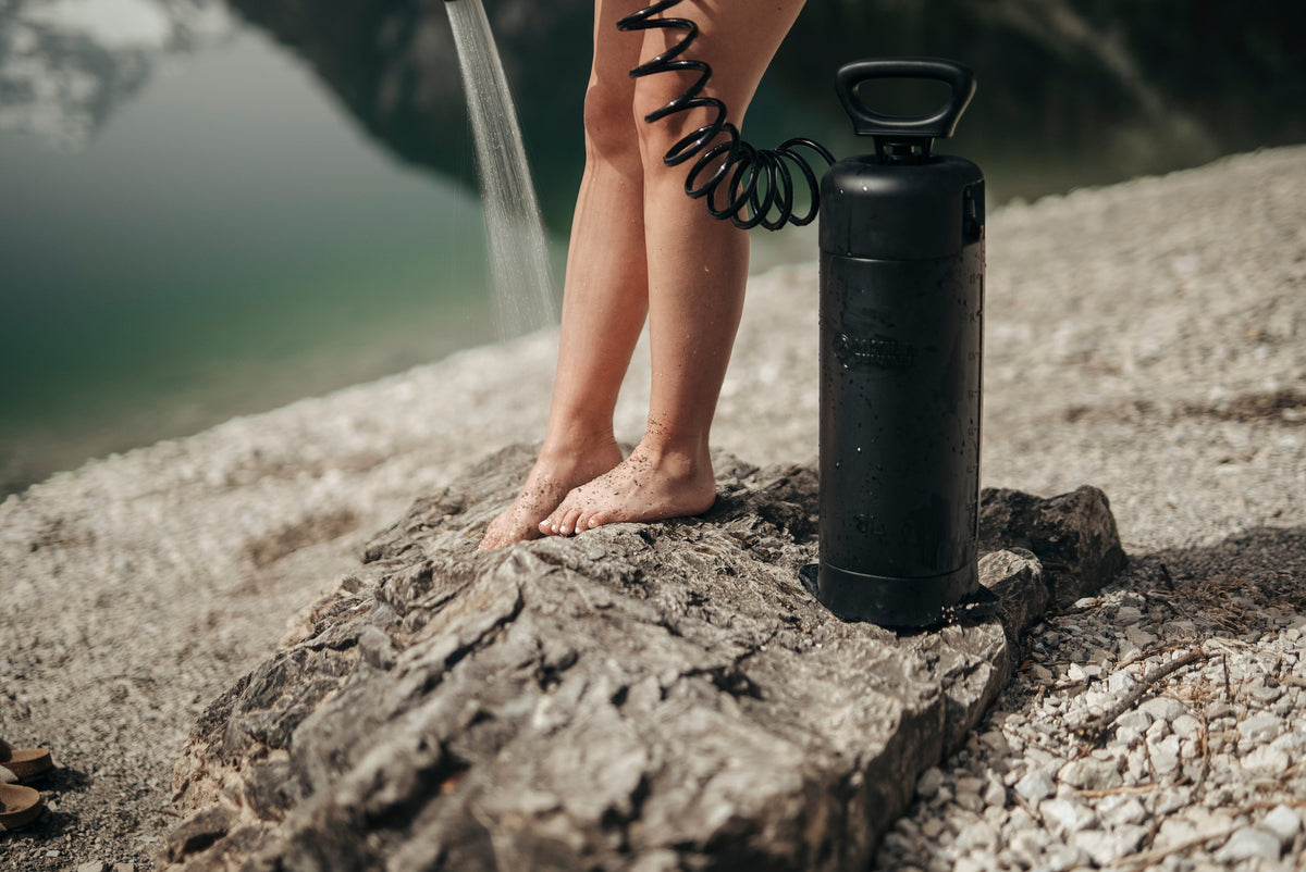 Autark duschen 🚿 unterwegs: Einfach frisch – egal wo du bist