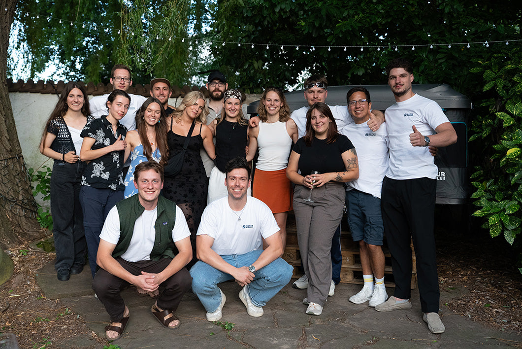 Teambild Header
